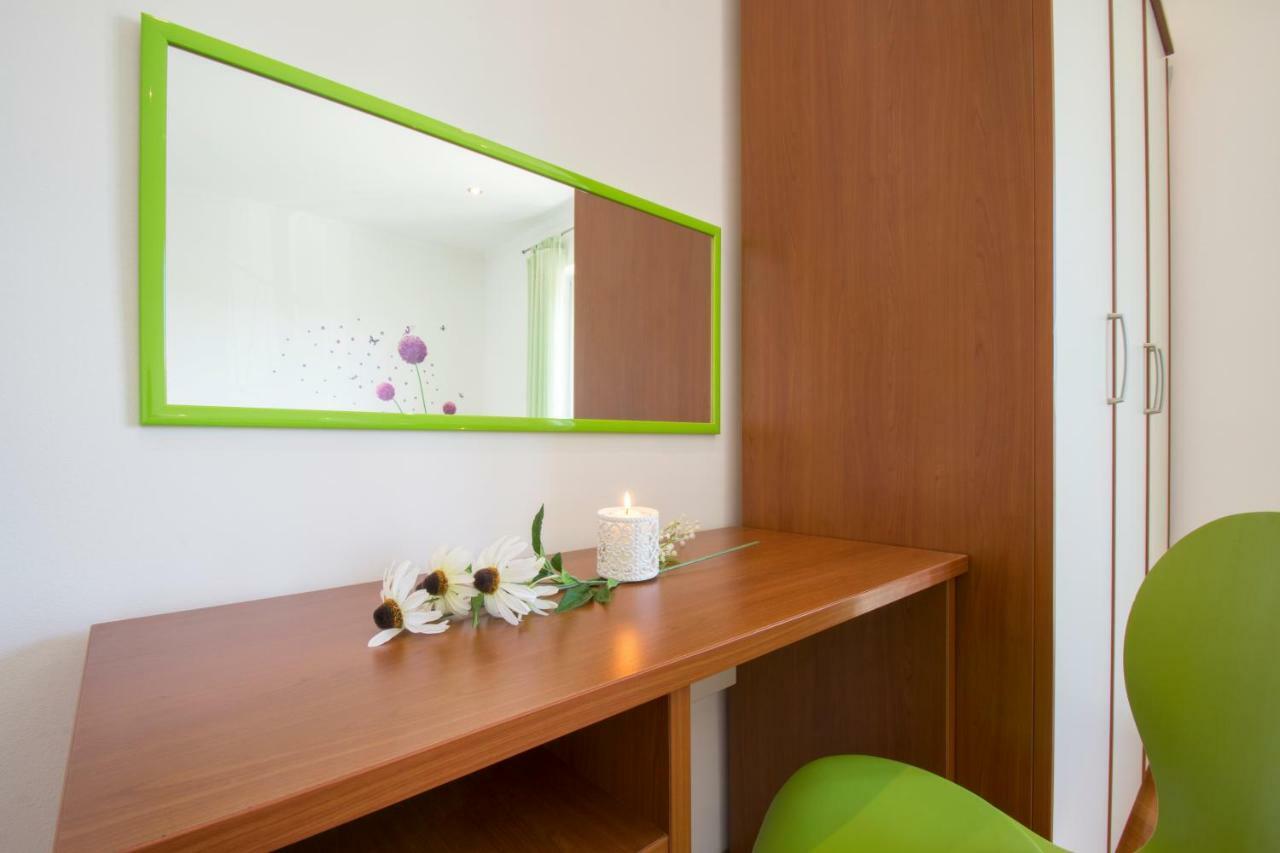 Apartments Jessica Цриквениця Екстер'єр фото